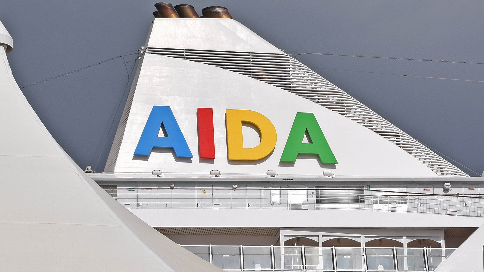 ©CruiseInd AIDA logo on AIDAvita taken in Miami.