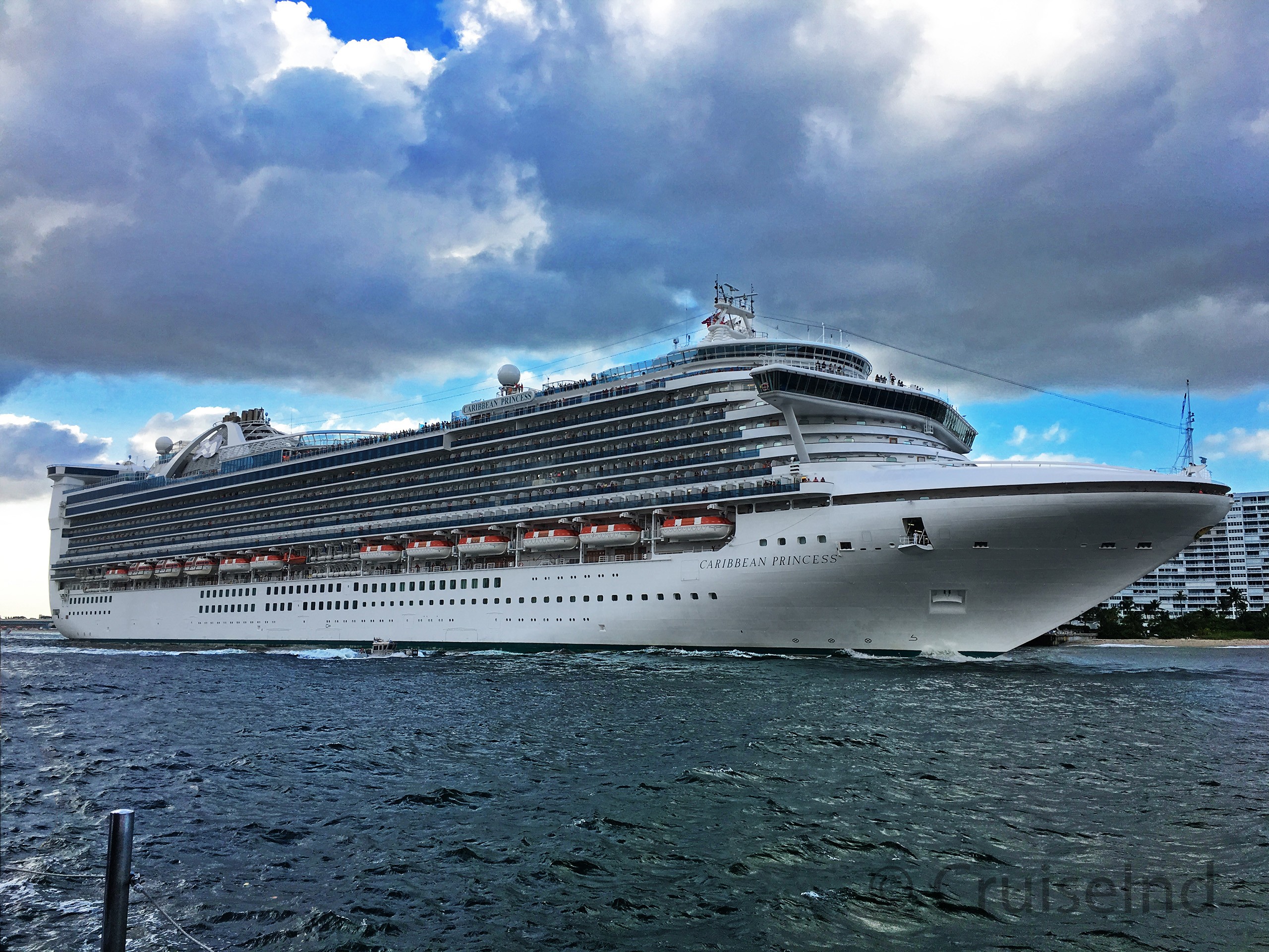 Caribbean Princess Departing Port Everglades. 11/5/2016 ©CruiseInd