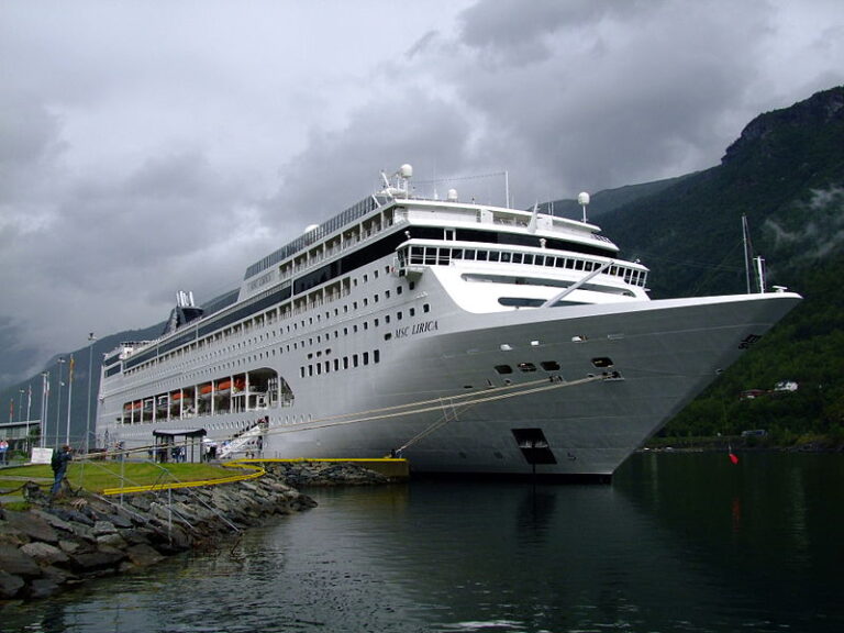 MSC Lirica