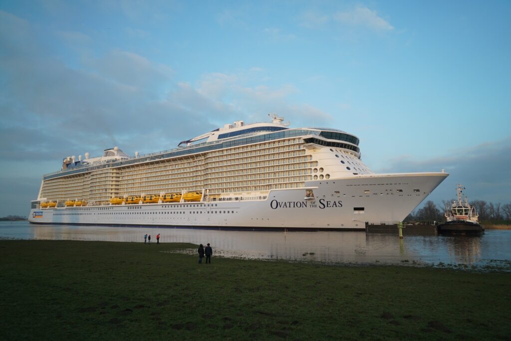 [First Look] Ovation of the Seas CruiseInd